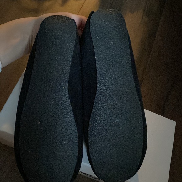 Leopard Black Minnetonka Moccasin Slippers - Size 7 - Picture 4 of 4